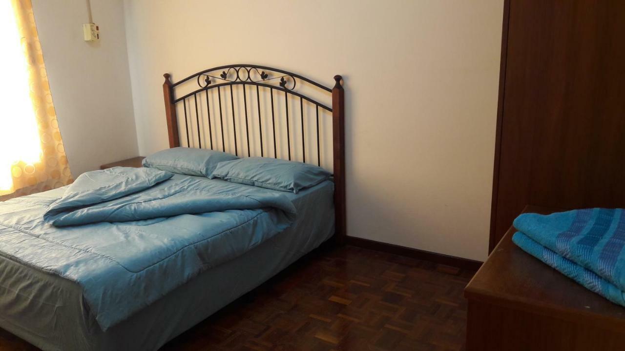 Homestay Haizal Telok Kemang Port Dickson Dış mekan fotoğraf